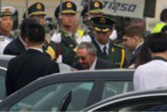 Raúl Castro llega a Pekín en su primera visita de Estado a China