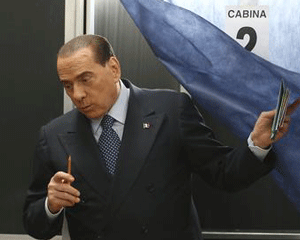 Condenan a Berlusconi por caso de escuchas telefónicas
