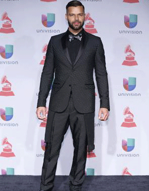 Ni el agua pudo enfriar los ánimos de la alfombra verde en los Latin Grammy