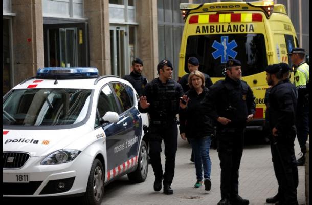 Un menor de 14 años es sospechoso de matar a un profesor en España