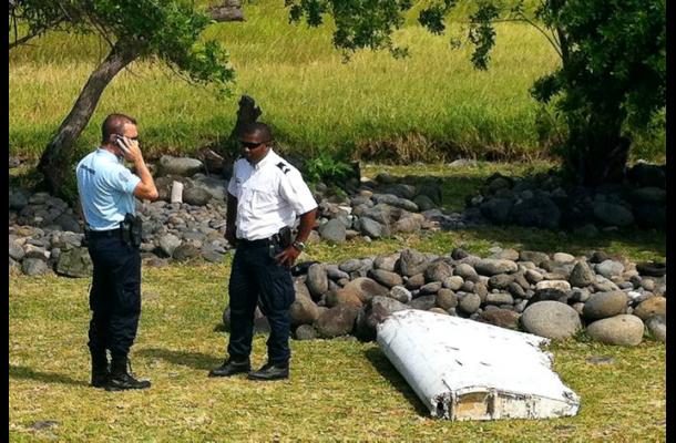 Resto de avión encontrado en isla del Índico relanza el enigma del vuelo MH370