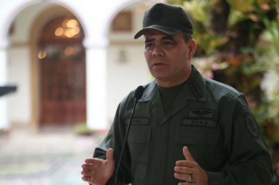 ‘Jalón de orejas’ de Maduro a su ministro de Defensa por violación de espacio aéreo colombiano