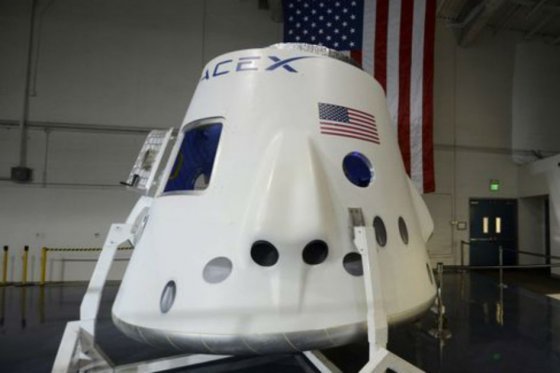 Nasa confirma que SpaceX llevará astronautas a Estación Internacional