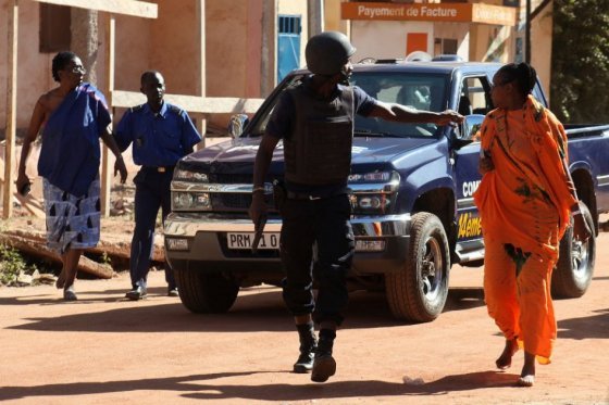 En toma de rehenes en hotel de Bamako murieron 22 personas, incluidos los agresores