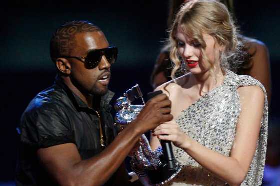Kanye West ofende a Taylor Swift con comentarios sexuales