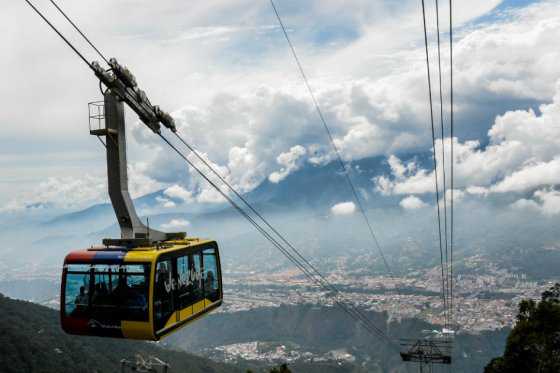 Venezuela reinaugura el teleférico «más alto y largo del mundo»