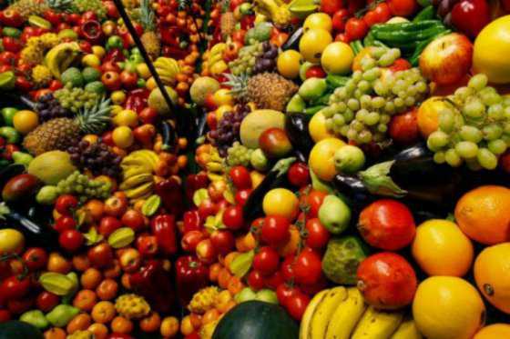 Suben precios mundiales de alimentos por tercer mes consecutivo, según la FAO