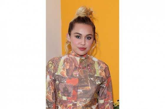 ‘Una vez comprendí mi género, comencé a entender más mi sexualidad’: Miley Cyrus