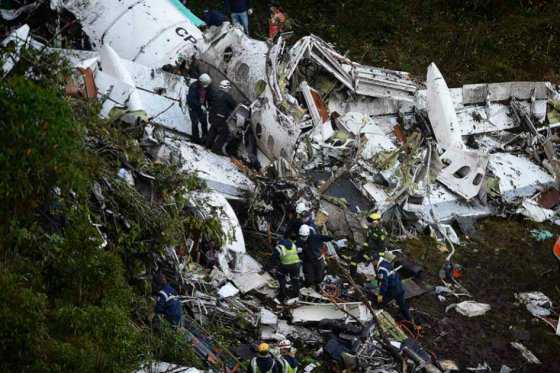 Bolivia halla primeros indicios de irregularidades de la aerolínea que transportó al Chapecoense