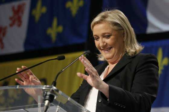 Le Pen quiere restringir el acceso a la seguridad social para los extranjeros
