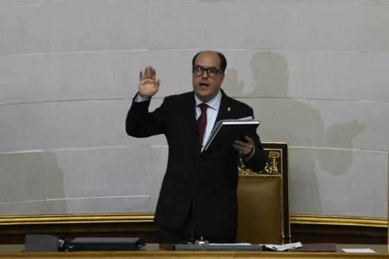 ¿Quién es Julio Borges, el nuevo presidente del caldeado Parlamento de Venezuela?