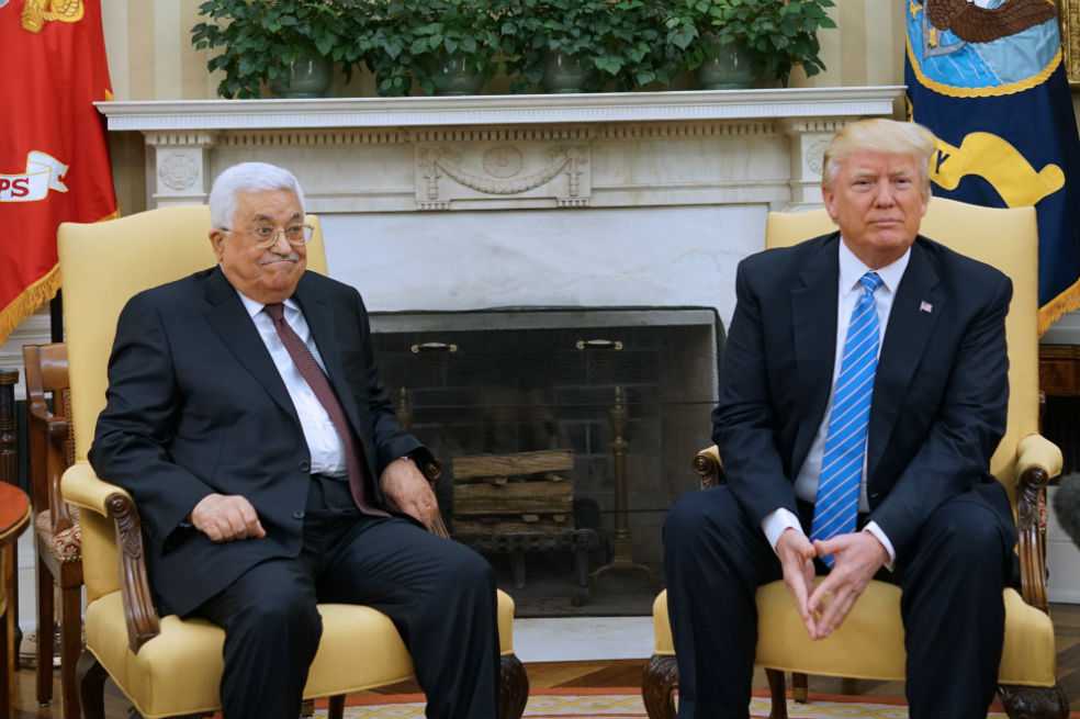 Trump recibe a líder palestino Mahmud Abas en la Casa Blanca