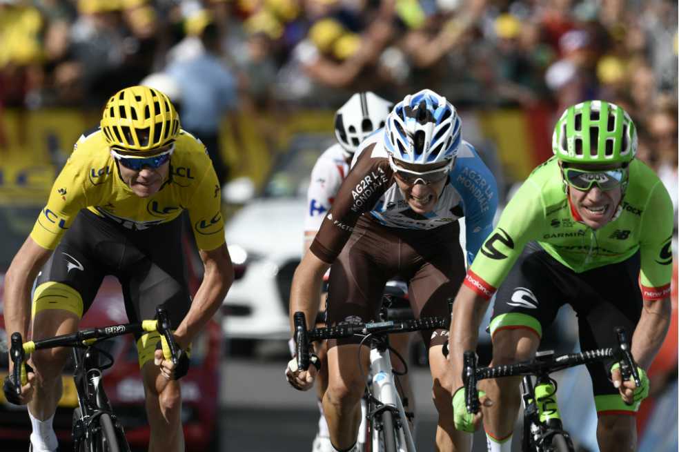 Rigoberto Urán asciende al segundo lugar del Tour de Francia