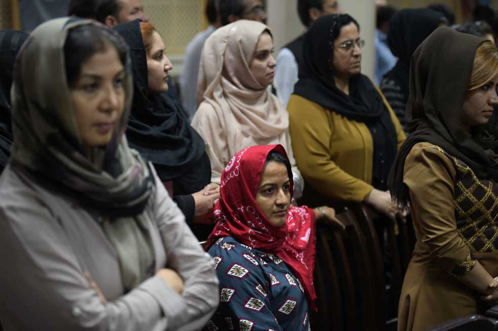 Afganistán: las mujeres luchan por ser llamadas por su nombre