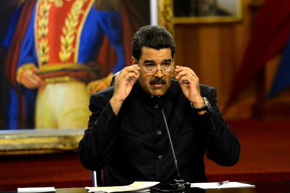 «Santos ocúpese de Uribe y olvídese de Maduro»: presidente de Venezuela