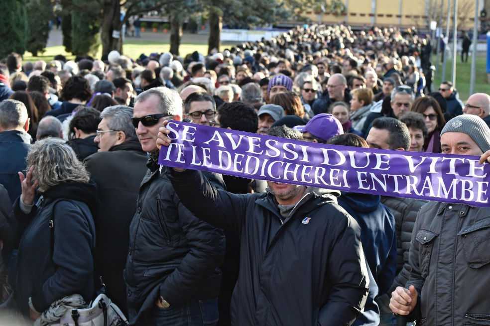 Florencia y el mundo del fútbol dan su último adiós a Davide Astori