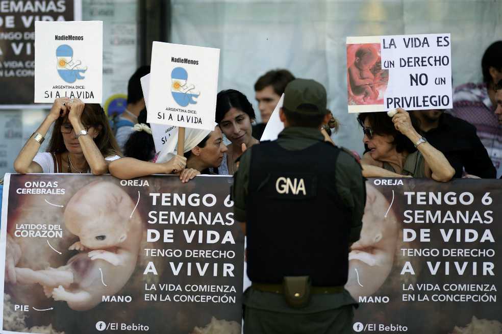 Argentina abre por primera vez debate parlamentario para legalizar el aborto