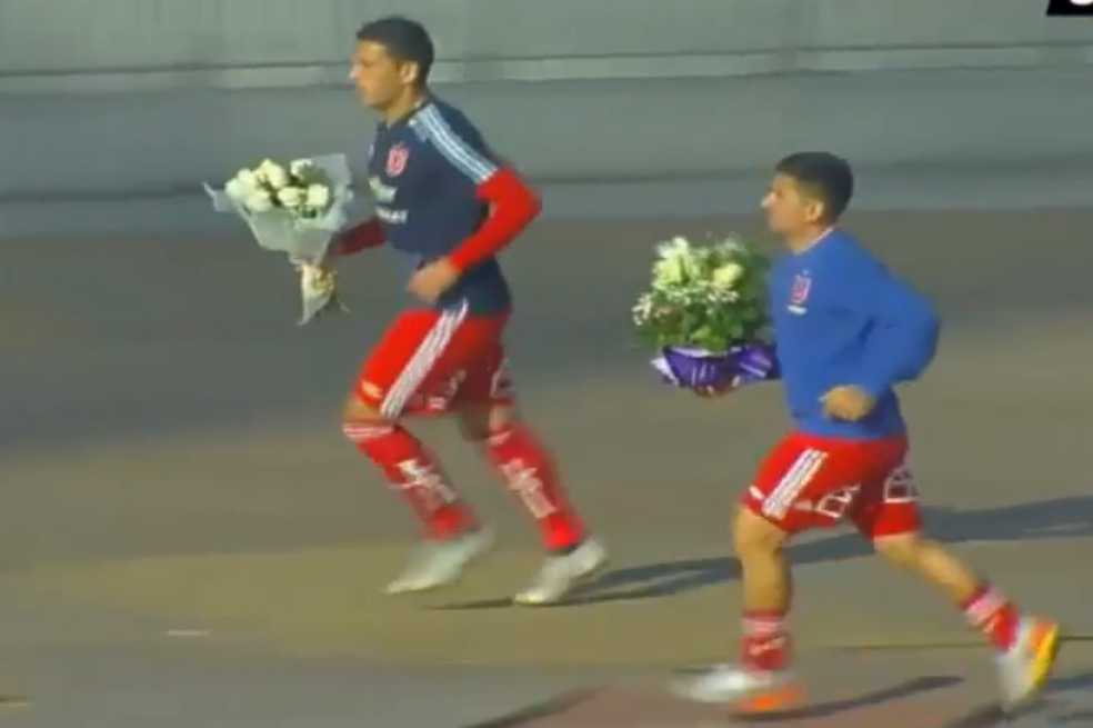 Jugadores de la U de Chile rinden homenaje a las víctimas de la dictadura