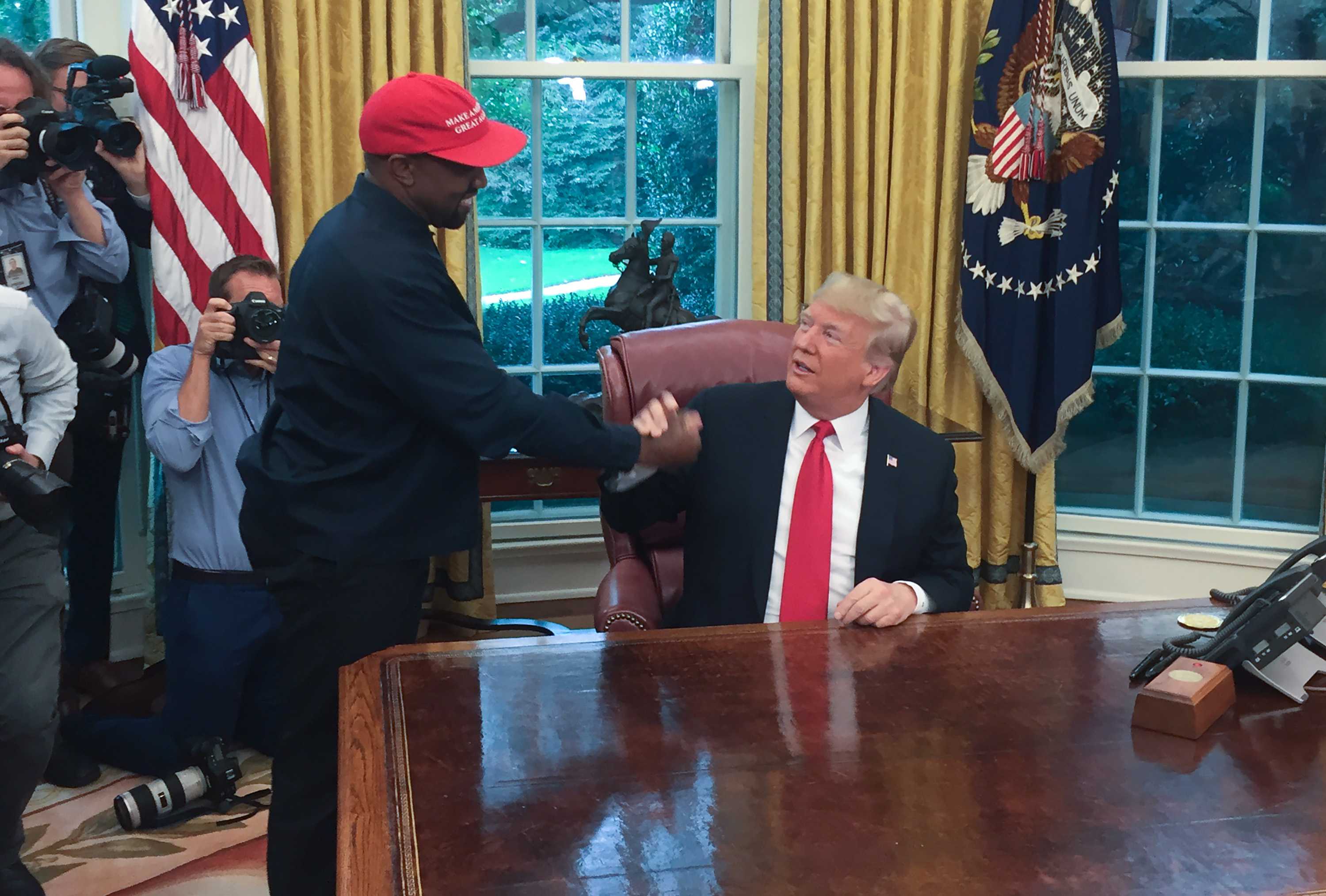 Kanye West dice que se alejará de la política tras sentirse «utilizado»