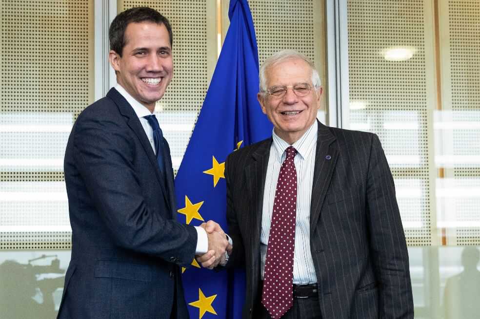 Juan Guaidó llega a Bruselas para buscar apoyo de la Unión Europea