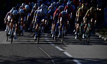 Etapa 11 del Tour de Francia 2020: Sagan sancionado por un empujón a Van Aert