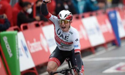 Jasper Philipsen ganó la etapa 15 de la Vuelta a España