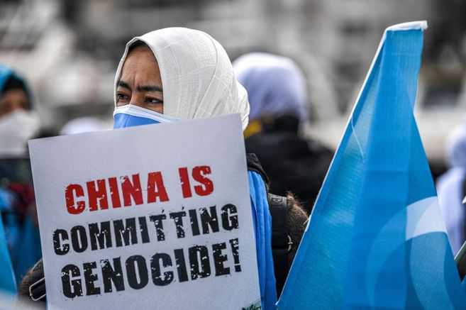 “China está cometiendo crímenes de lesa humanidad contra uigures”: HRW