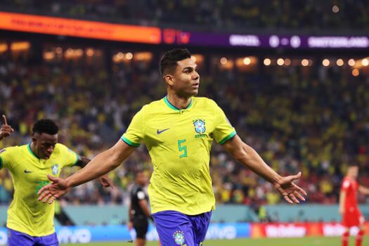 Con gol de Casemiro, Brasil venció a Suiza y clasificó a octavos del Mundial