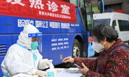 El brusco aumento del COVID-19 en China deja a muchos sin medicinas