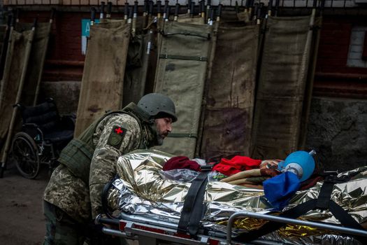 Guerra en Ucrania: así es ser conductor de ambulancia en el “matadero” de Bajmut