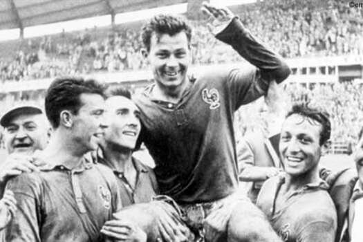 Murió Just Fontaine, la leyenda de los 13 goles en una Copa del Mundo