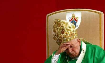 Señalan a Juan Pablo II de ocultar casos de pederastia antes de ser ordenado papa