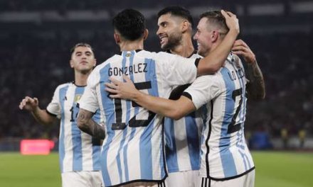 Sin Messi, Argentina concluyó la gira asiática con victoria 2-0 sobre Indonesia