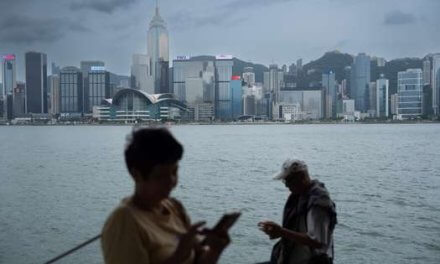China y Hong Kong, en alerta máxima por llegada del supertifón Saola