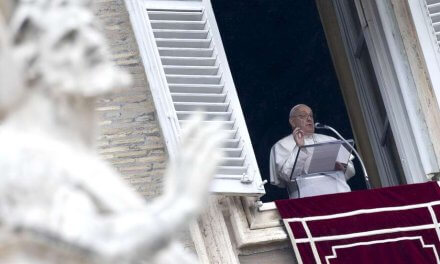 Papa Francisco: “El placer sexual es un don de Dios amenazado por la pornografía”