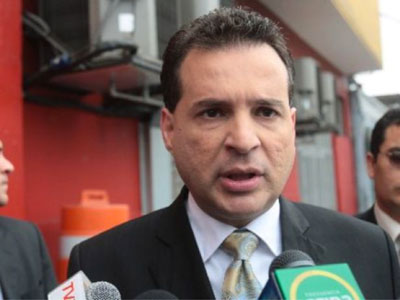 Vicepresidente de Perú está en la mira por tráfico de influencias