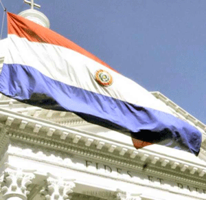 Gobierno de Chávez expulsa a los diplomáticos de Paraguay
