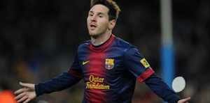 Messi con otro doble alarga récord