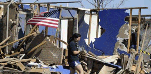 Tornado en Oklahoma destruyó más de 12,000 viviendas, según alcalde
