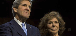 Esposa de John Kerry sigue grave en el hospital