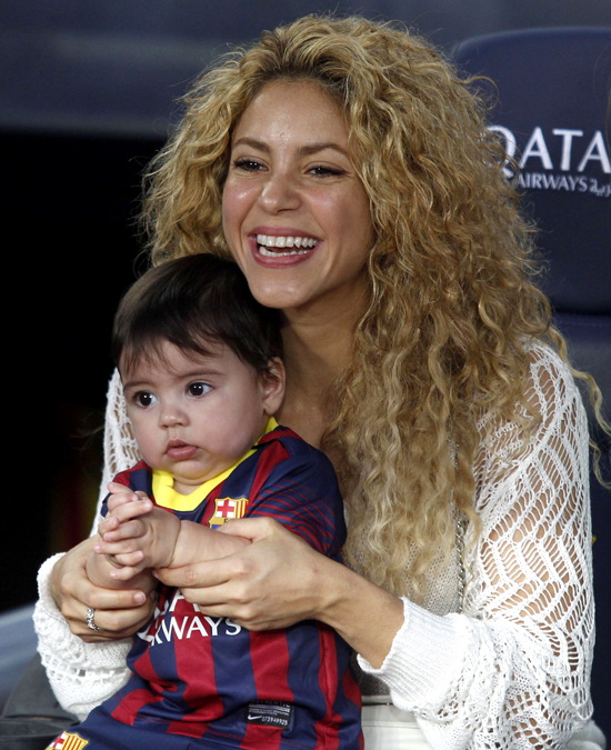 Shakira publica video de Milan leyendo con tan solo dos años