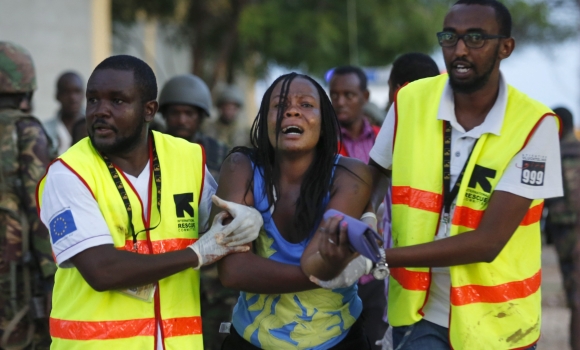 Kenia, conmocionada un día después del ataque yihadista en Garissa