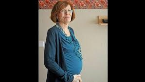 Una mujer alemana se queda embarazada de cuatrillizos con 65 años
