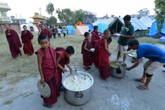 Al menos 70.000 niños necesitan apoyo nutricional urgente en Nepal