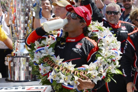 Juan Pablo Montoya ganó las 500 millas de Indianápolis