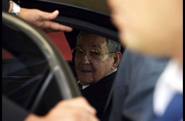 Raúl Castro se reunirá con el Papa el domingo en el Vaticano