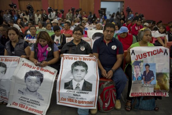 México publica en internet el expediente de los 43 estudiantes desaparecidos