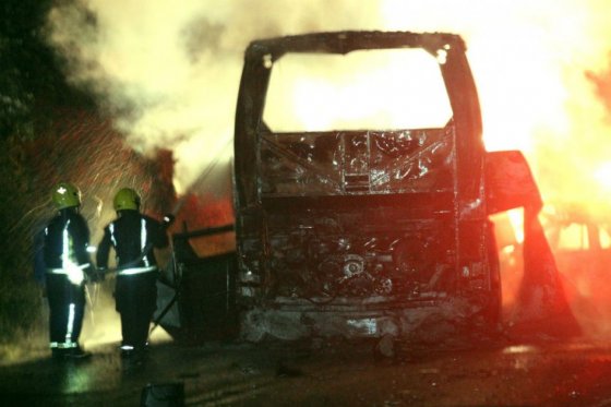 Choque entre bus y vehículo particular en México deja al menos 23 muertos