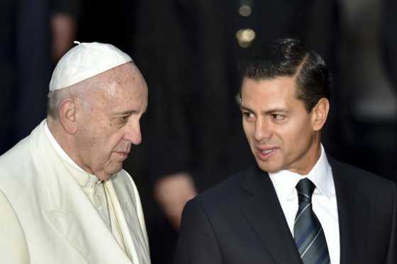 Papa denuncia en México que privilegios llevan a corrupción y narcotráfico