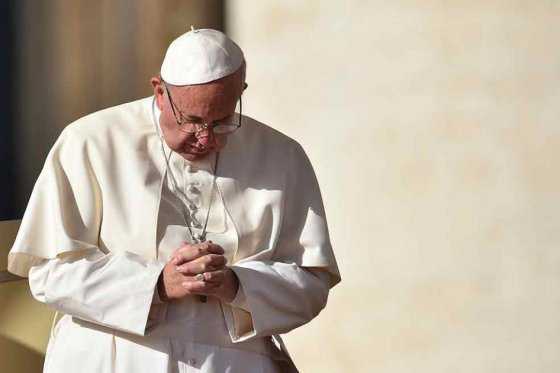 Papa anima a que países abran sus puertas a refugiados